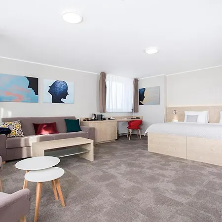 Restart Superior Hotel